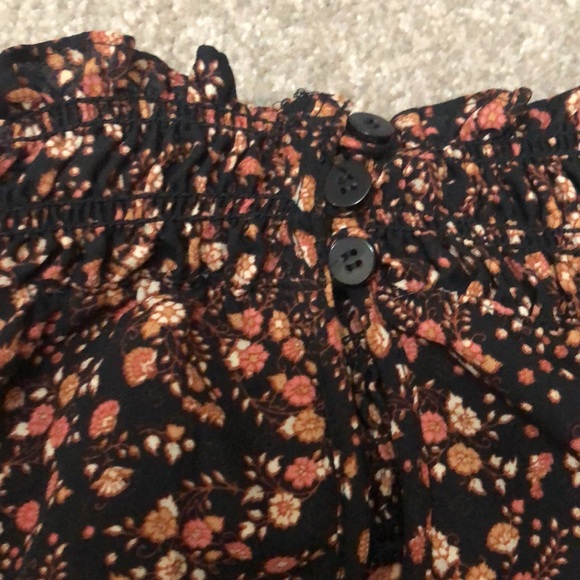 Max Studio | Floral Smocked Mock Neck Ruffled Blouse - Picture 9 of 9